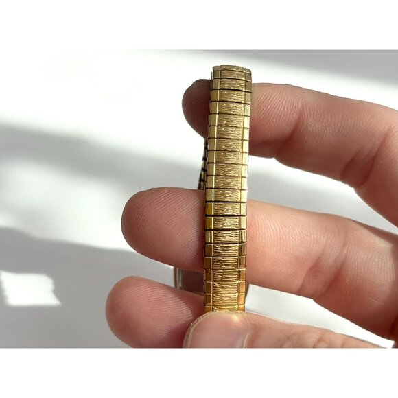 Pulsar V811-X055 Gold Toned Ladies Vintage Wristwatch - 18mm - WORKS! - Picture 5 of 14